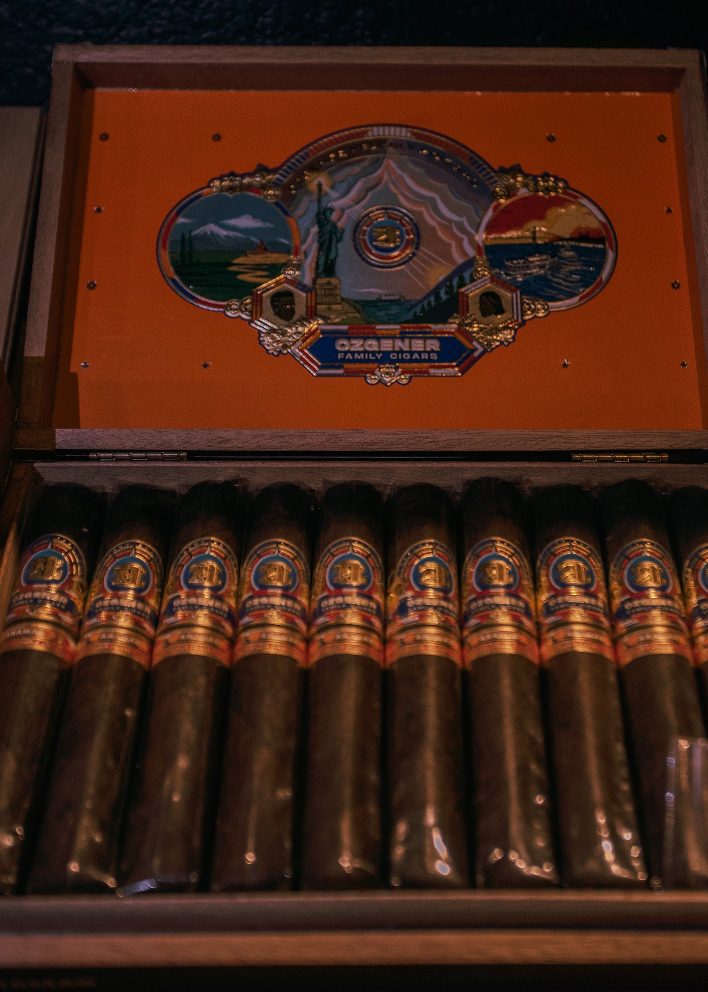 Crowned Heads Ozgener Family Cigars Aramas 5x52 - AME Cigars
