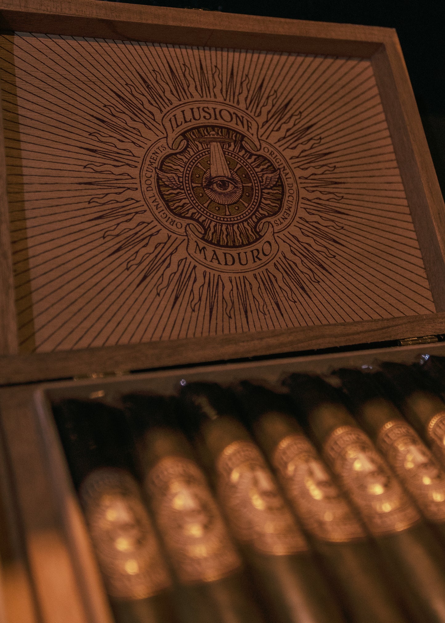 Illusione Original Documents Maduro Robusto 5x52 - AME Cigars