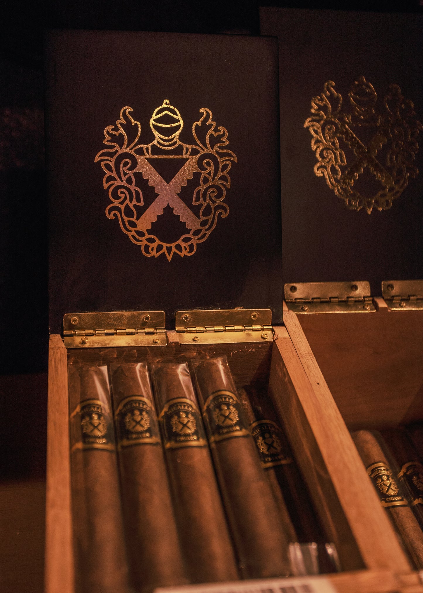 Micallef Black Robusto 5x52 - AME Cigars
