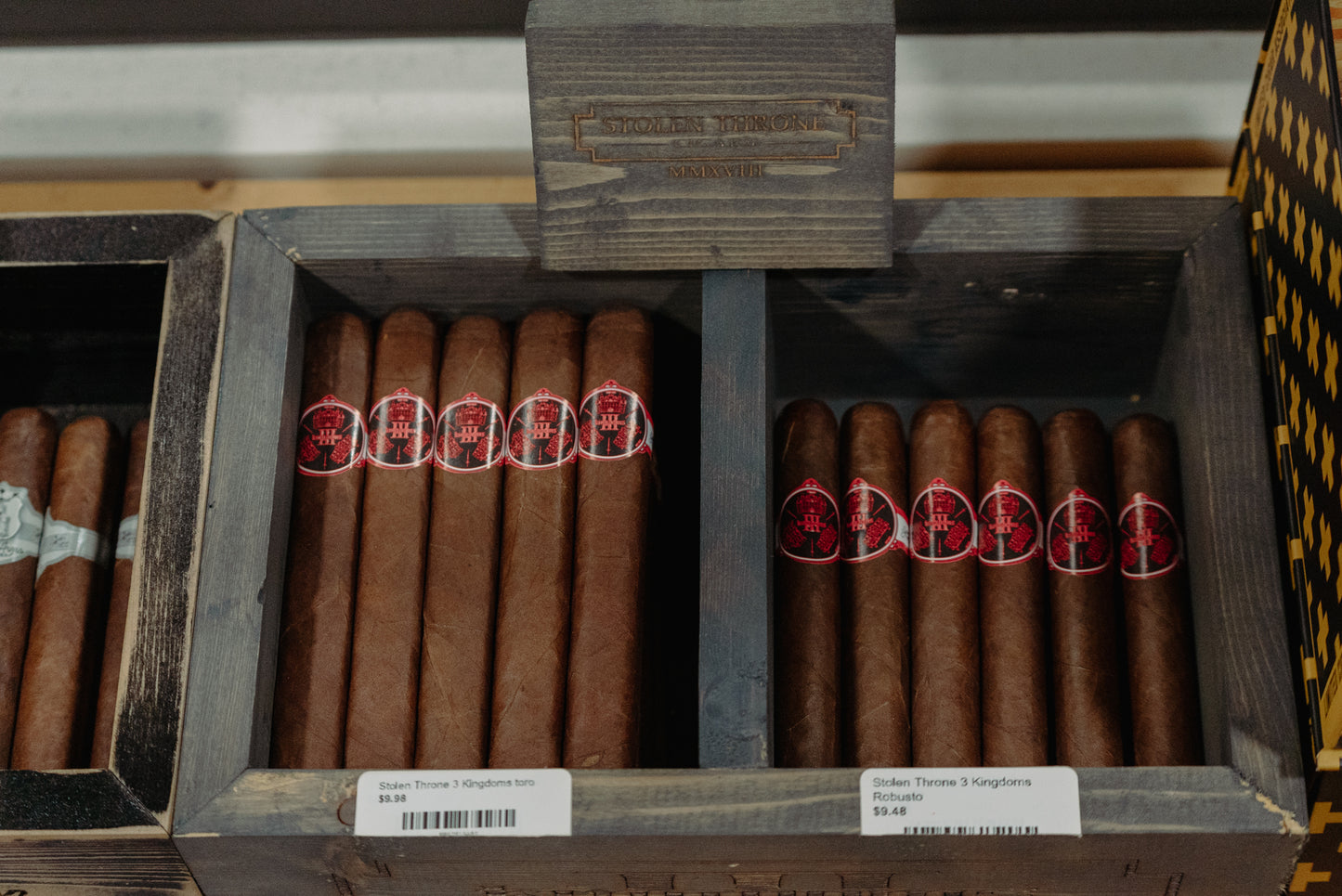 Stolen Throne 3 Kingdoms Robusto - AME Cigars