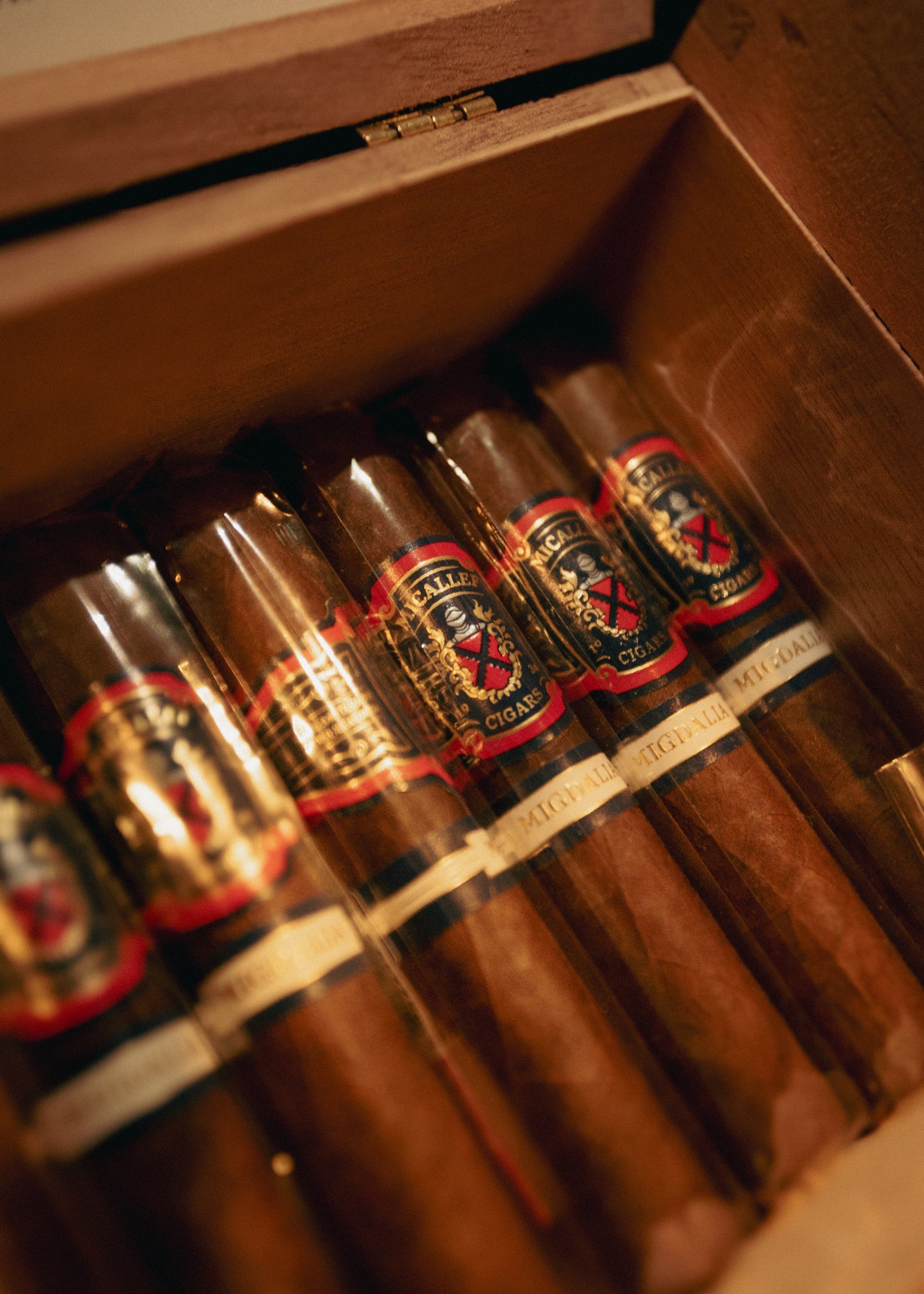 Micallef: Migdalia- Petit Corona 4x46 - AME Cigars