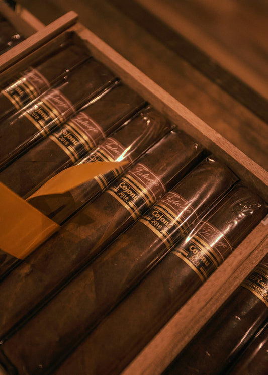 Tatuaje Cojonu 2018 Broadleaf 5 5/8x54 - AME Cigars
