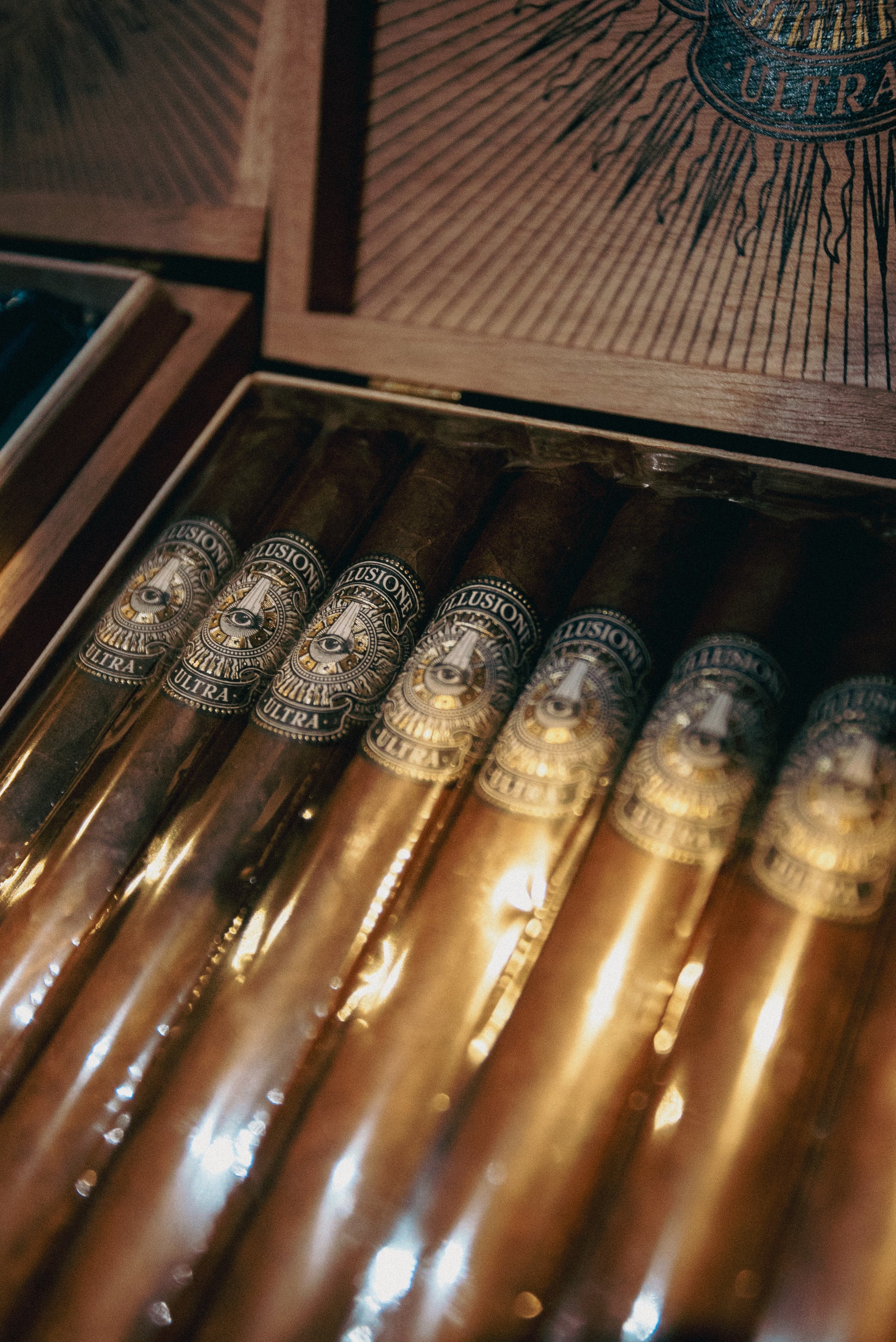 Illusione Original Documents Ultra  Corona Gorda 5 5/8x46 - AME Cigars