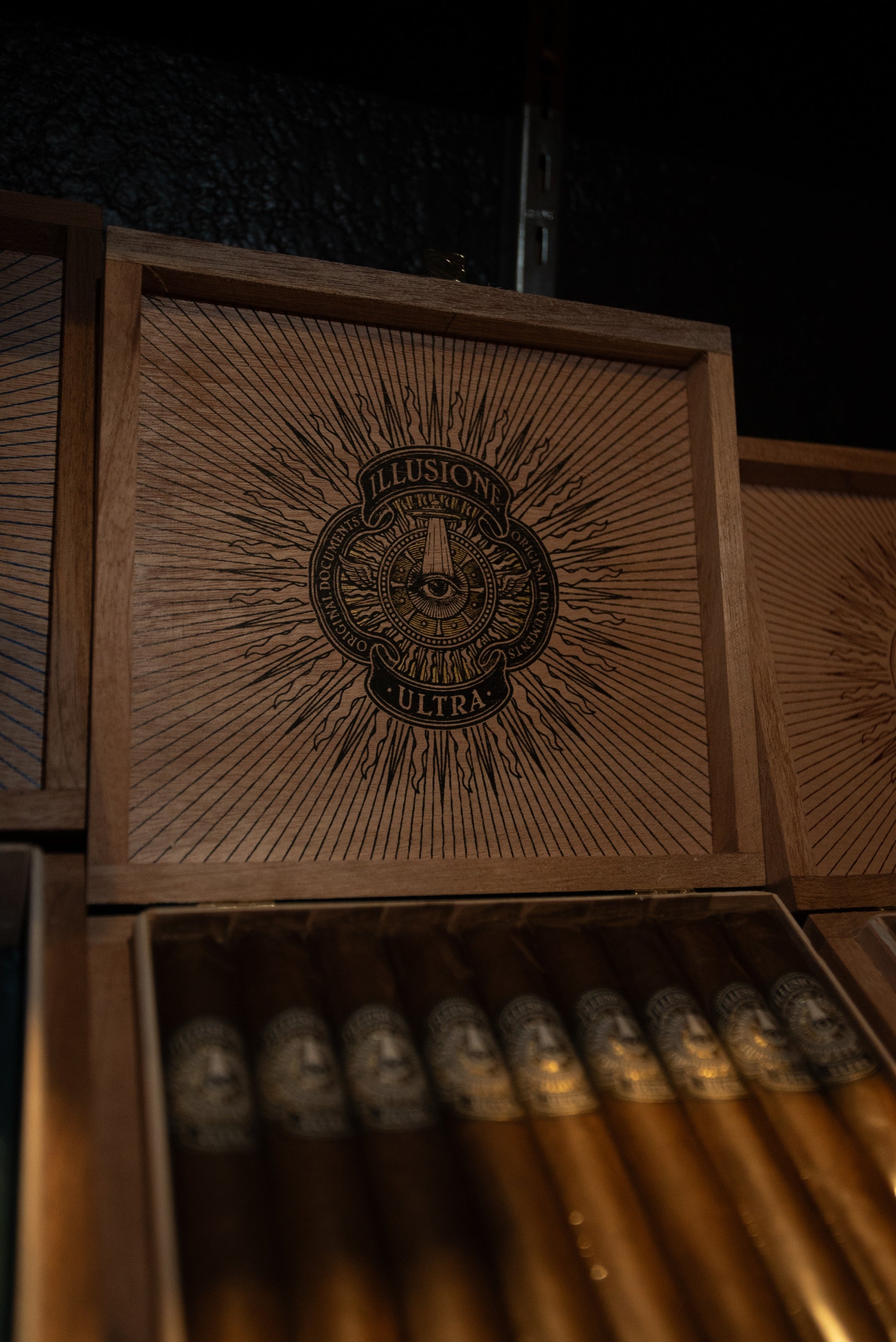 Illusione Original Documents Ultra  Corona Gorda 5 5/8x46 - AME Cigars