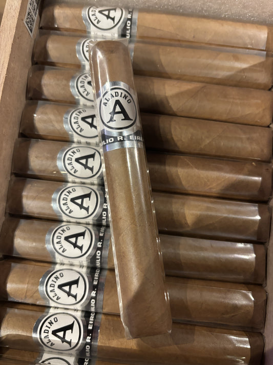 Aladino Connecticut 50x5 Robusto - AME Cigars